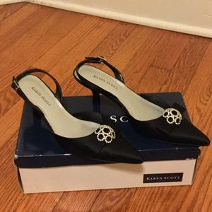 Karen Scott Heels